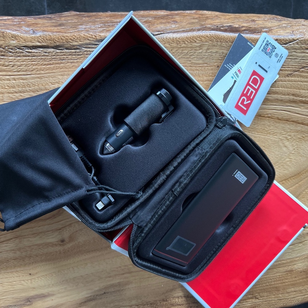 R3Di Adventure Ready Accessory Kit Power Bank and Car Charger Memory Gift Box